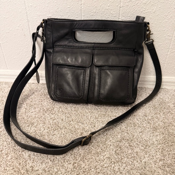 Born Handbags - McCauley Cutout Crossbody Bag
Børn